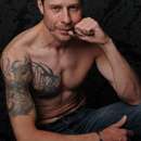 Sexy Huntington-Ashland body builder, age 26, looking for fun and hot sex!